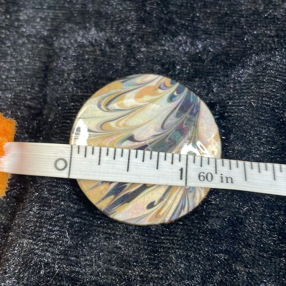 Vintage “button” post earrings. - Picture 3 of 3